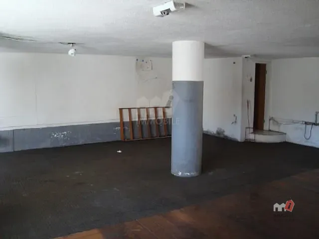 Sala para alugar, no bairro Centro em Petrópolis