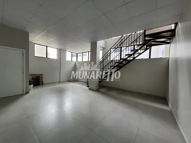 Sala com 90m², para alugar, no bairro Centro em Concórdia