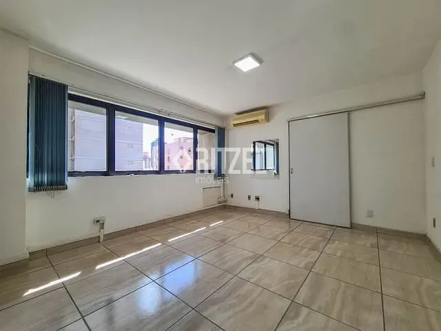 Sala com 45m², à venda, no bairro Centro em Novo Hamburgo