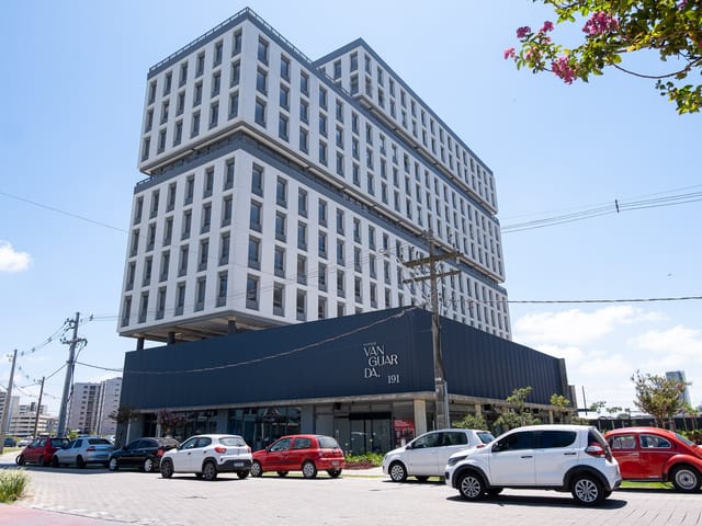 Foto do Sala - Sala comercial disponível para aluguel e venda no Parque Una em Pelotas RS, com excelente localização e infraestrutura completa | UP Imóveis