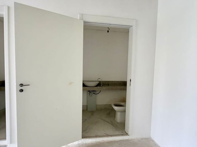 Sala para alugar, no bairro Indianópolis em São Paulo