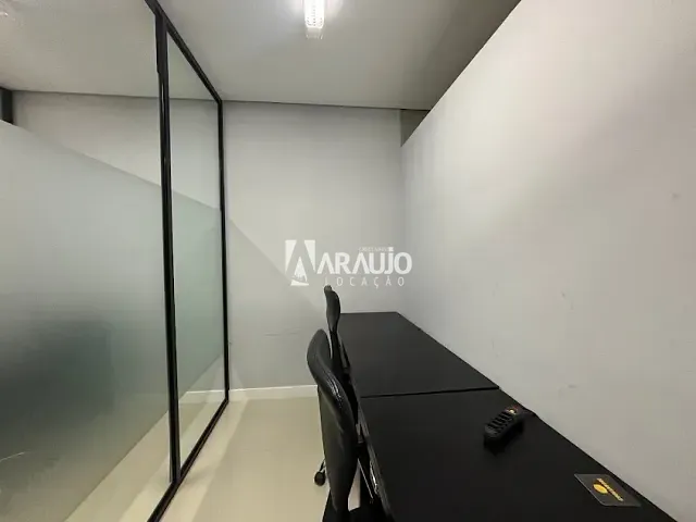 Sala para alugar, no bairro Centro em Navegantes