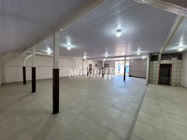 Sala com 180m², para alugar, no bairro Imperial em Concórdia