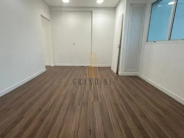Sala com 37m², à venda ou para alugar, no bairro Centro em São Bernardo do Campo