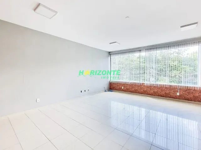 Sala com 42m², para alugar, no bairro Urbanova em São José dos Campos