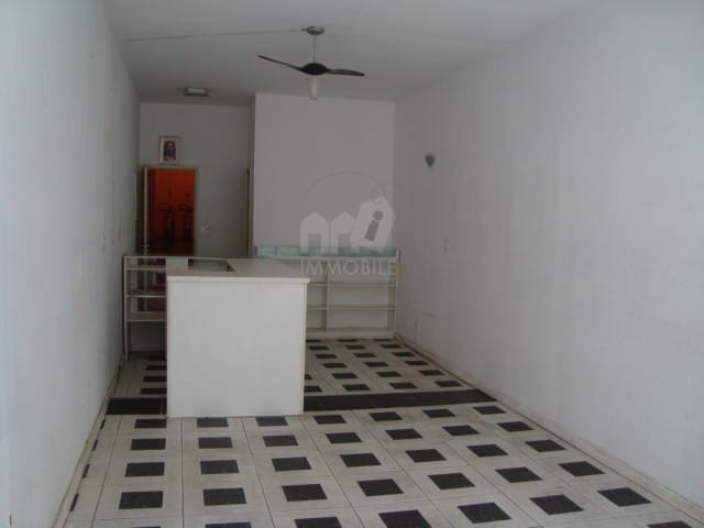 Sobrado à venda, no bairro Centro em Petrópolis