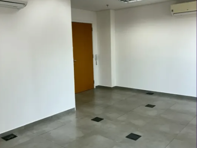 Sala com 34m², para alugar, no bairro Aclimação em São Paulo