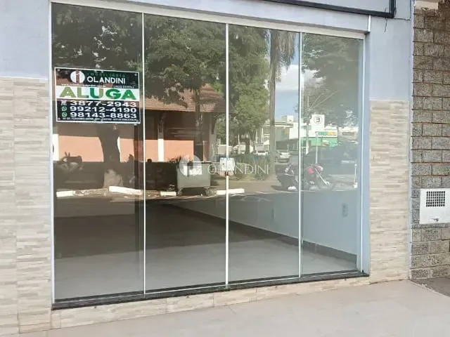 Sala com 328m², para alugar, no bairro Centro em Artur Nogueira