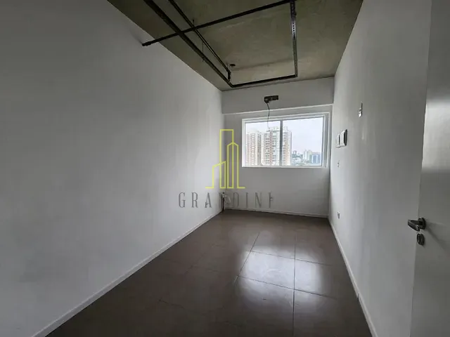 Sala com 59m², para alugar, no bairro Baeta Neves em São Bernardo do Campo