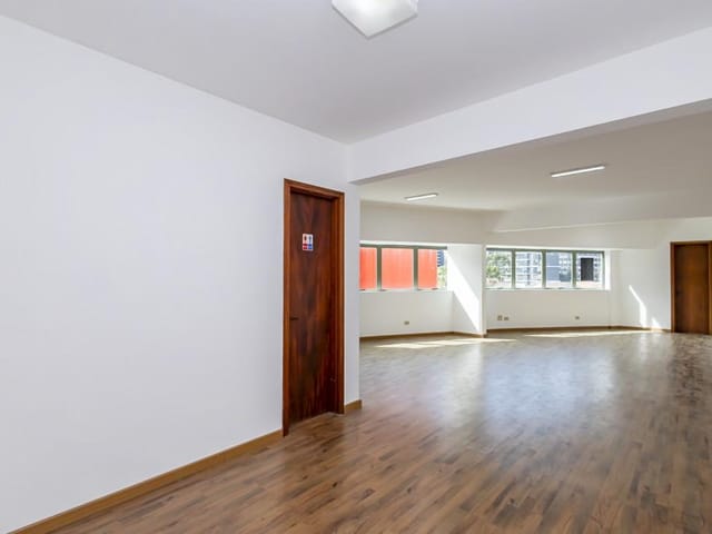 Sala para alugar, no bairro Batel em Curitiba