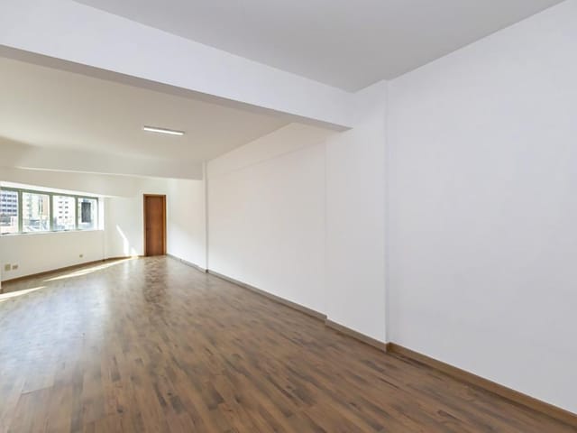 Sala para alugar, no bairro Batel em Curitiba
