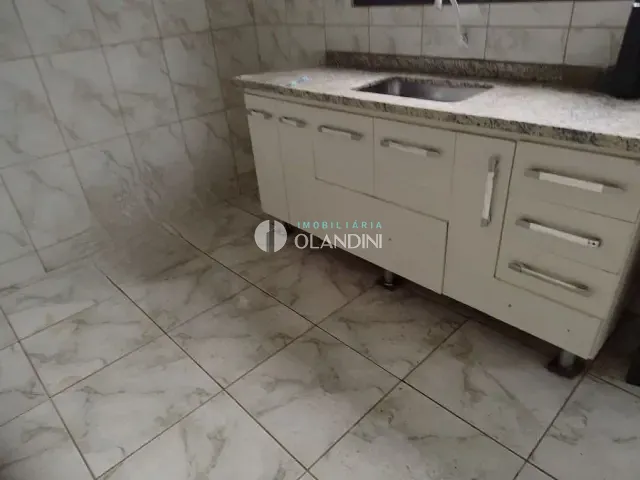 Sala com 328m², para alugar, no bairro Centro em Artur Nogueira