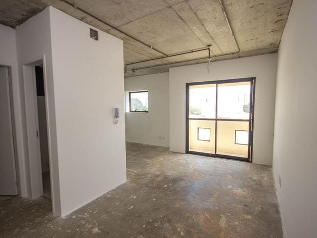 Sala com 38m², à venda ou para alugar, no bairro Vila Carrão em São Paulo