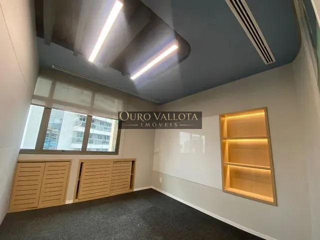 Sala para alugar, no bairro Vila Olímpia em São Paulo