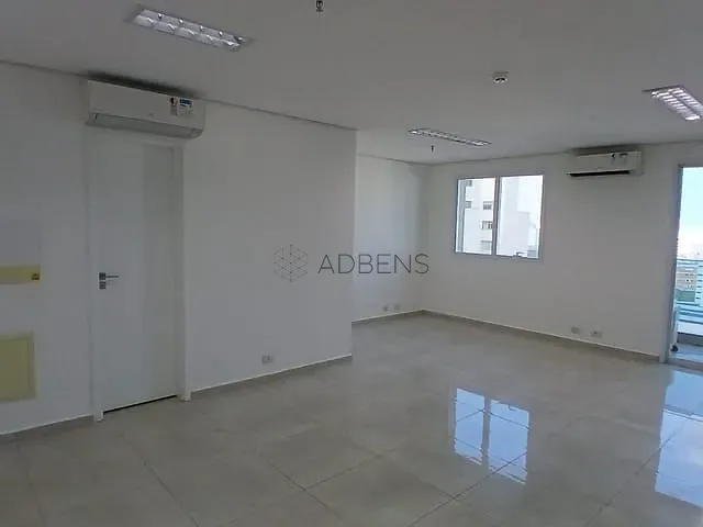 Conjunto comercial com 42m², para alugar, no bairro Liberdade em São Paulo