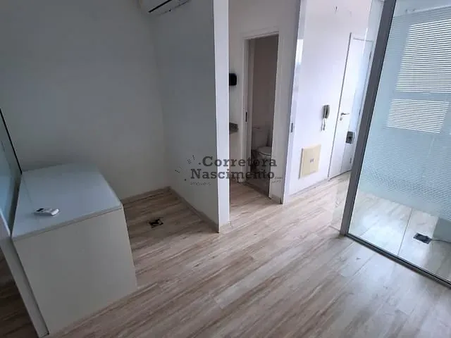 Sala à venda ou para alugar, no bairro Centro em Jacareí