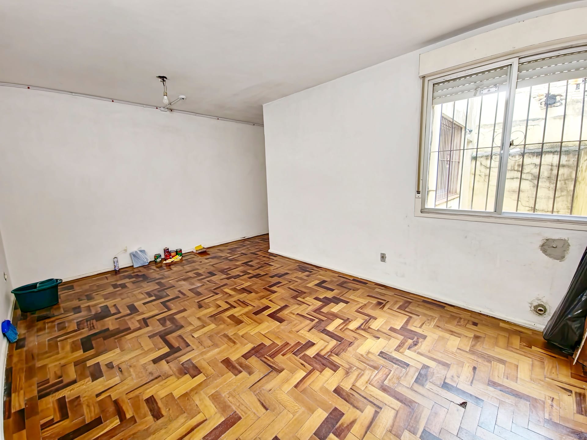 Sala comercial para aluguel no centro de Pelotas RS, em localização privilegiada, ideal para escritórios ou consultórios
