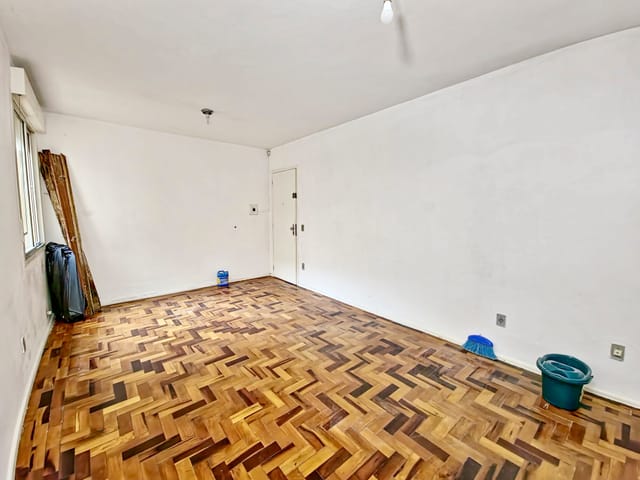 Sala com 49m², para alugar, no bairro Centro em Pelotas