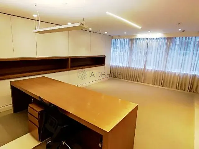 Conjunto comercial para alugar, no bairro Itaim Bibi em São Paulo
