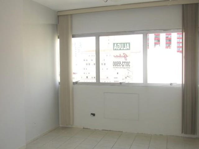 Sala para alugar, no bairro Centro em Curitiba
