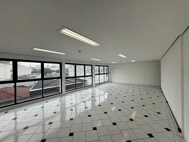 Sala para alugar, no bairro Santo Amaro em São Paulo