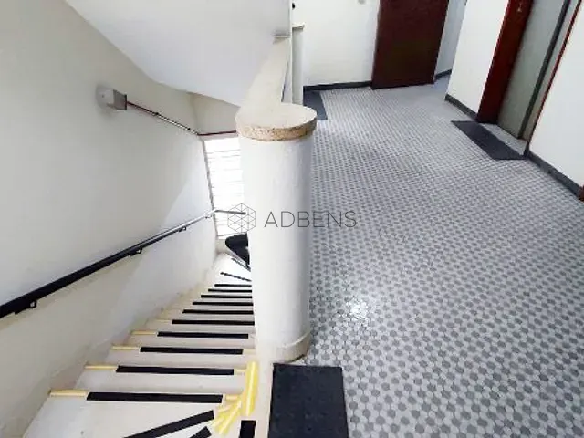 Sala para alugar, no bairro Anhangabaú em São Paulo