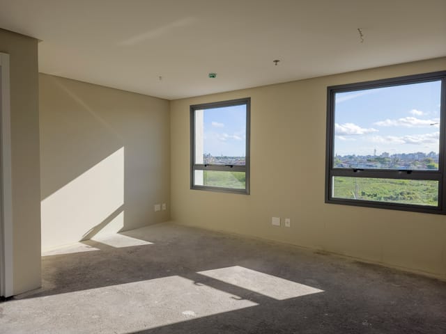 Sala à venda ou para alugar, no bairro São Gonçalo em Pelotas