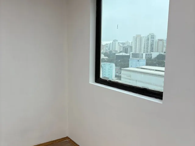 Sala com 28m², para alugar, no bairro Várzea da Barra Funda em São Paulo