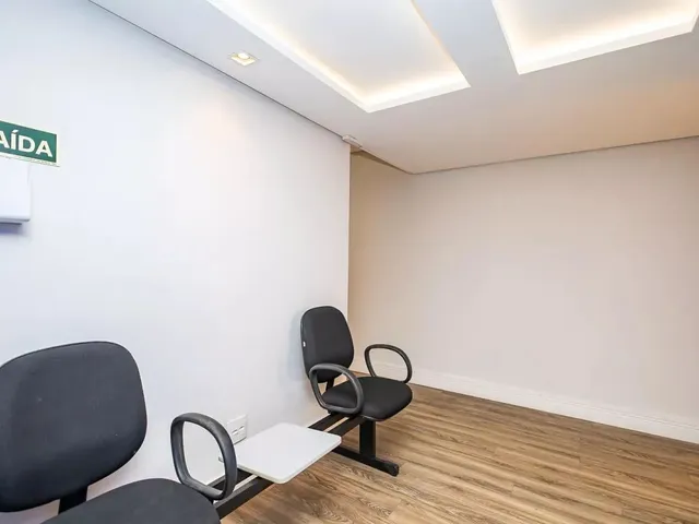 Sala à venda, no bairro Batel em Curitiba