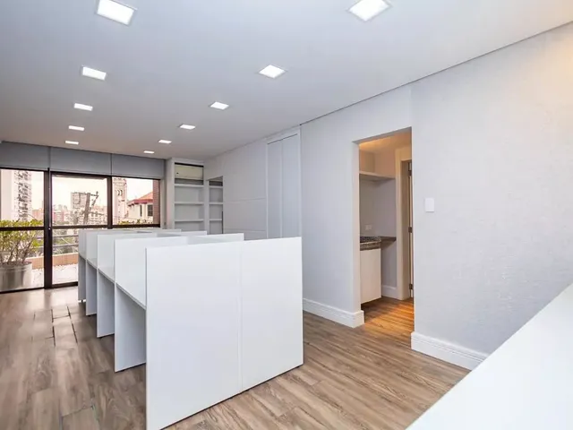 Sala à venda, no bairro Batel em Curitiba