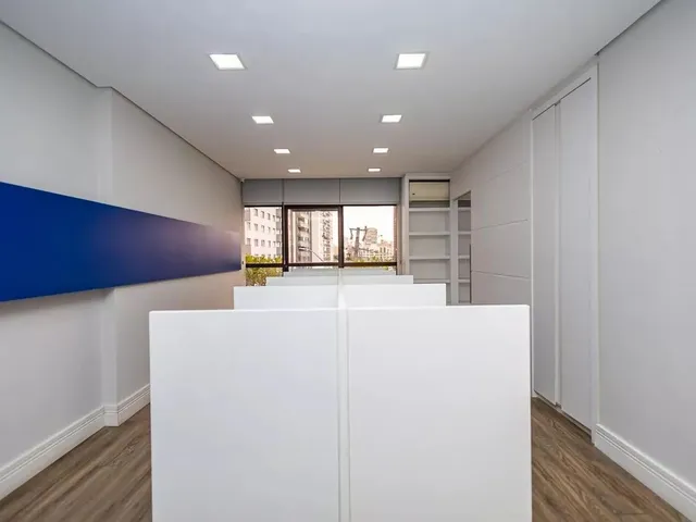 Sala à venda, no bairro Batel em Curitiba