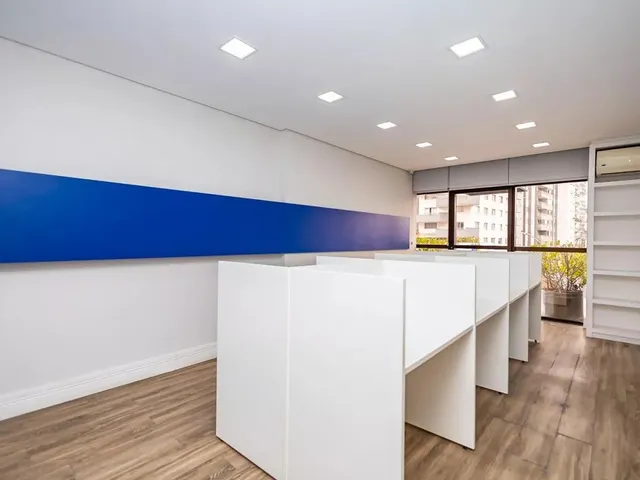 Sala à venda, no bairro Batel em Curitiba