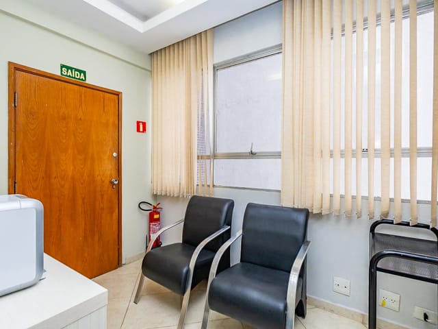 Sala à venda, no bairro Centro em Curitiba