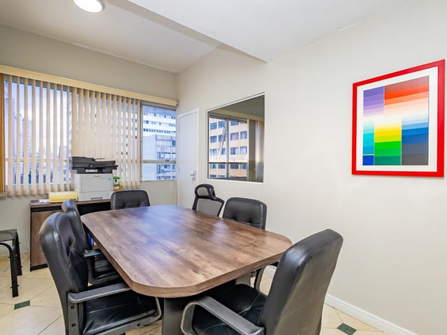 Sala à venda, no bairro Centro em Curitiba
