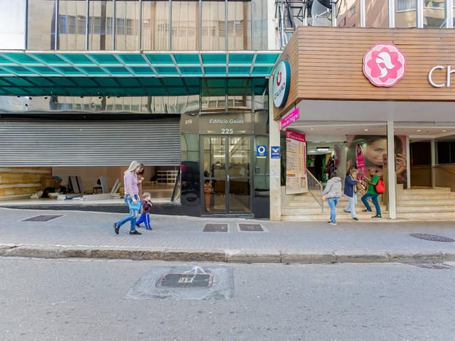 Sala à venda, no bairro Centro em Curitiba
