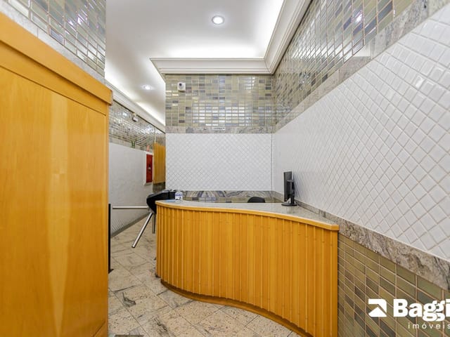 Sala à venda, no bairro Centro em Curitiba