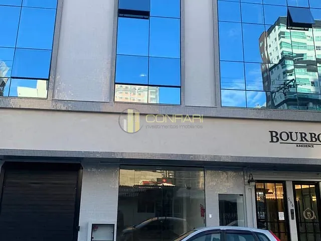 Sala para alugar, no bairro Meia Praia em Itapema