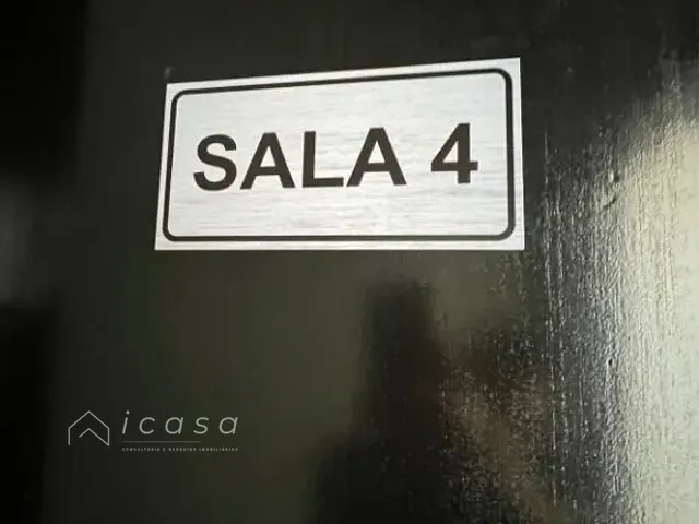 Sala com 17m², para alugar, no bairro Vila Resende em Caçapava