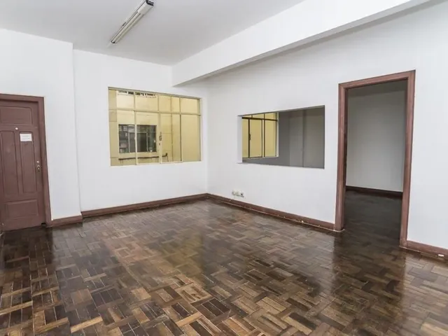 Sala à venda, no bairro Centro em Curitiba