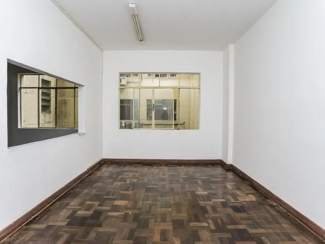 Sala à venda, no bairro Centro em Curitiba