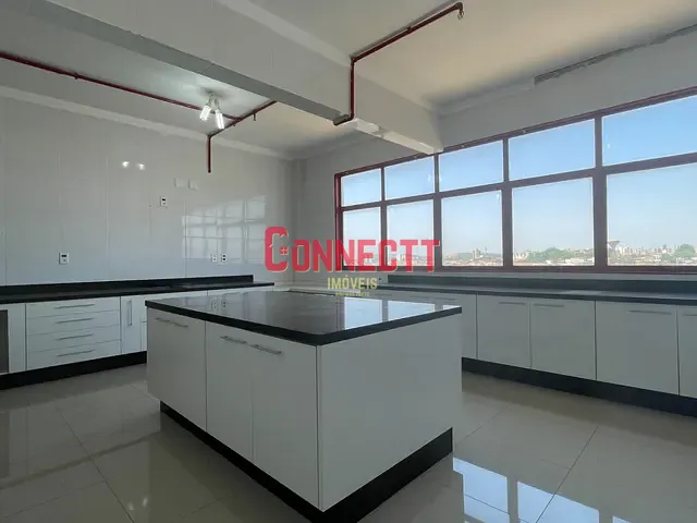 Sala com 47m², para alugar, no bairro Sumarezinho em Ribeirão Preto