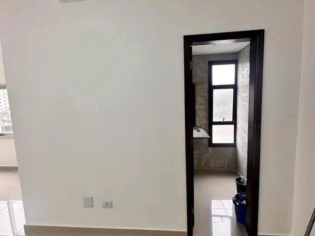 Sala à venda, no bairro Centro Civico em Curitiba