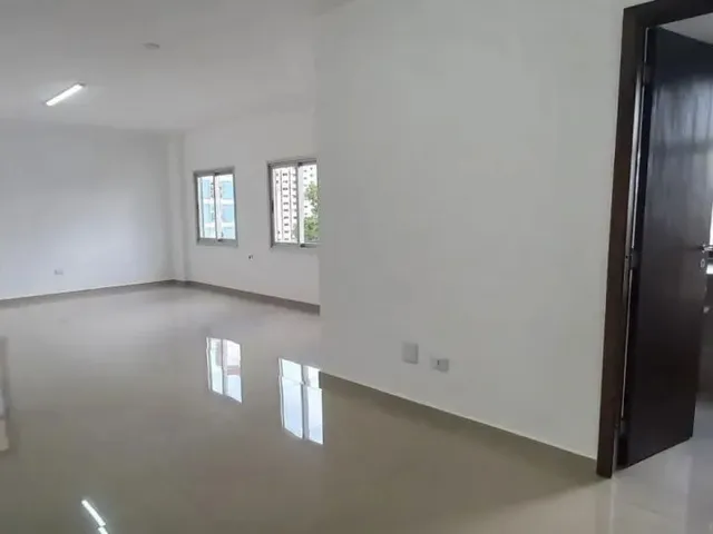 Sala à venda, no bairro Centro Civico em Curitiba