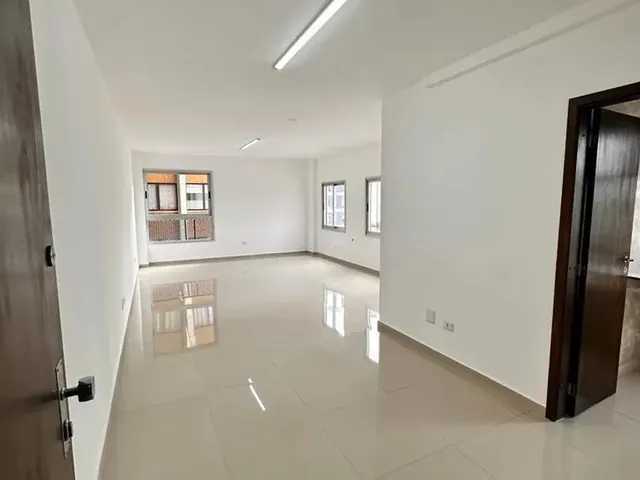 Sala à venda, no bairro Centro Civico em Curitiba