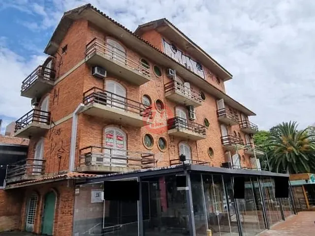 Sala com 95m², à venda ou para alugar, no bairro Rio Branco em Porto Alegre