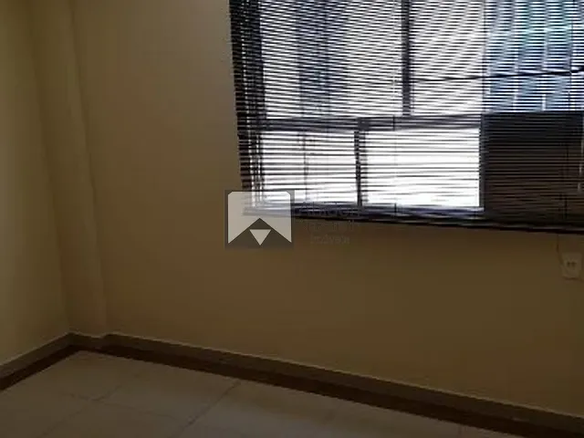 Sala com 32m², à venda, no bairro Centro em Niterói