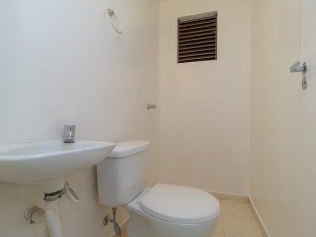 Sala à venda, no bairro Água Verde em Curitiba
