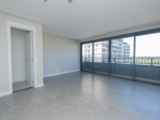 Sala com 33m², à venda ou para alugar, no bairro São Gonçalo em Pelotas