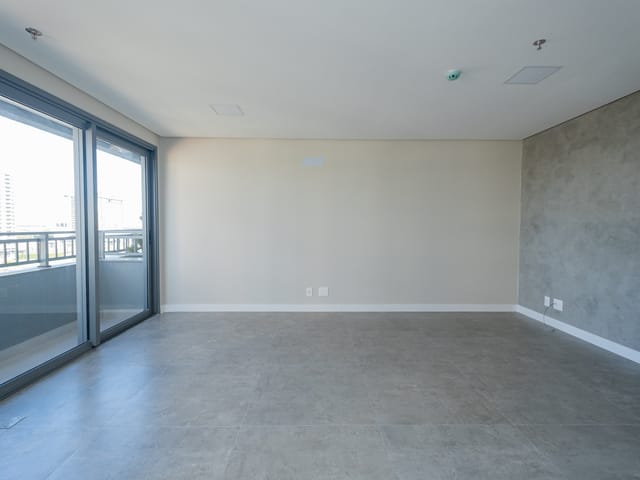 Sala com 33m², à venda ou para alugar, no bairro São Gonçalo em Pelotas