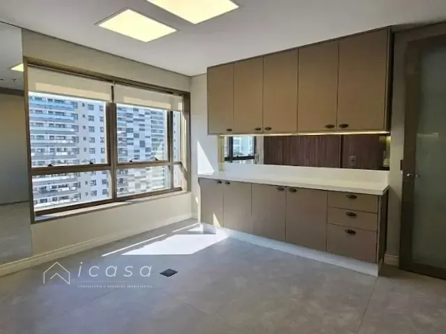 Sala com 32m², à venda ou para alugar, no bairro Royal Park em São José dos Campos
